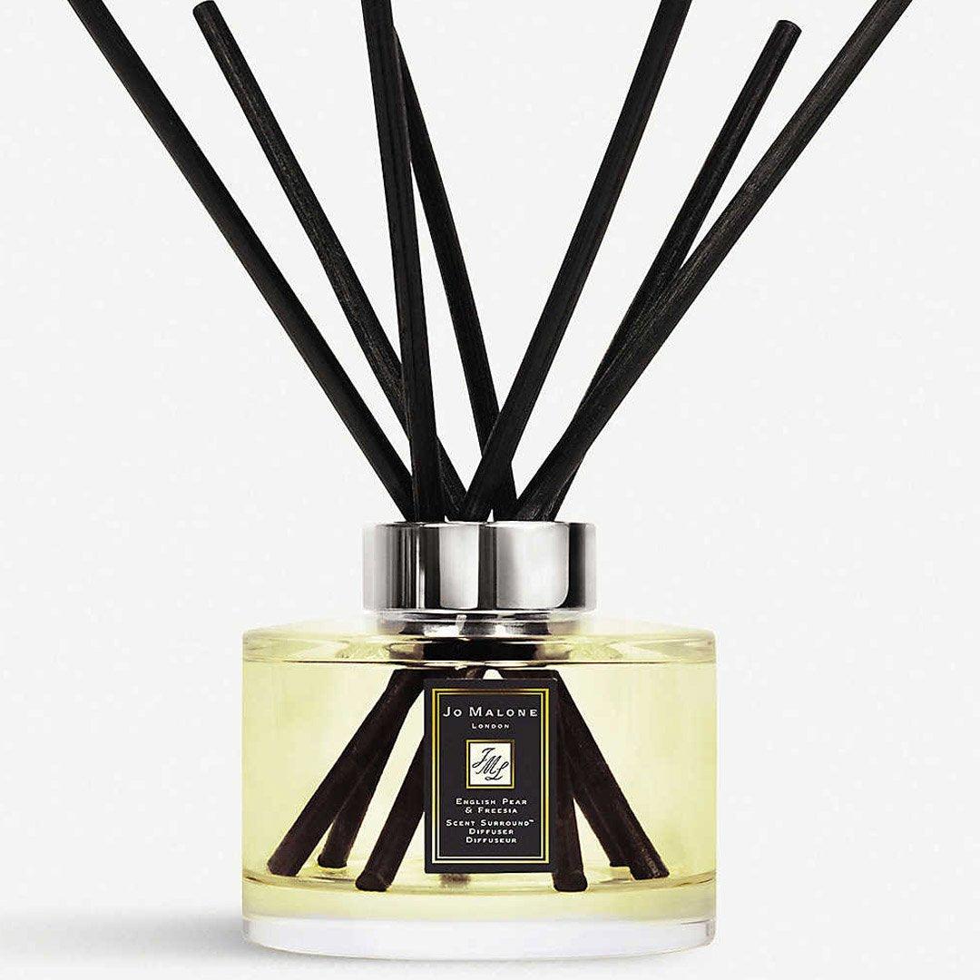 Difusor envolvente con aroma a pera inglesa y fresia de Jo Malone London